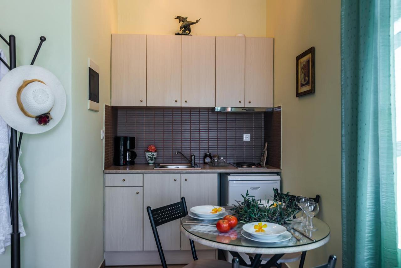 Tzivaeri Studios Zefiría Buitenkant foto